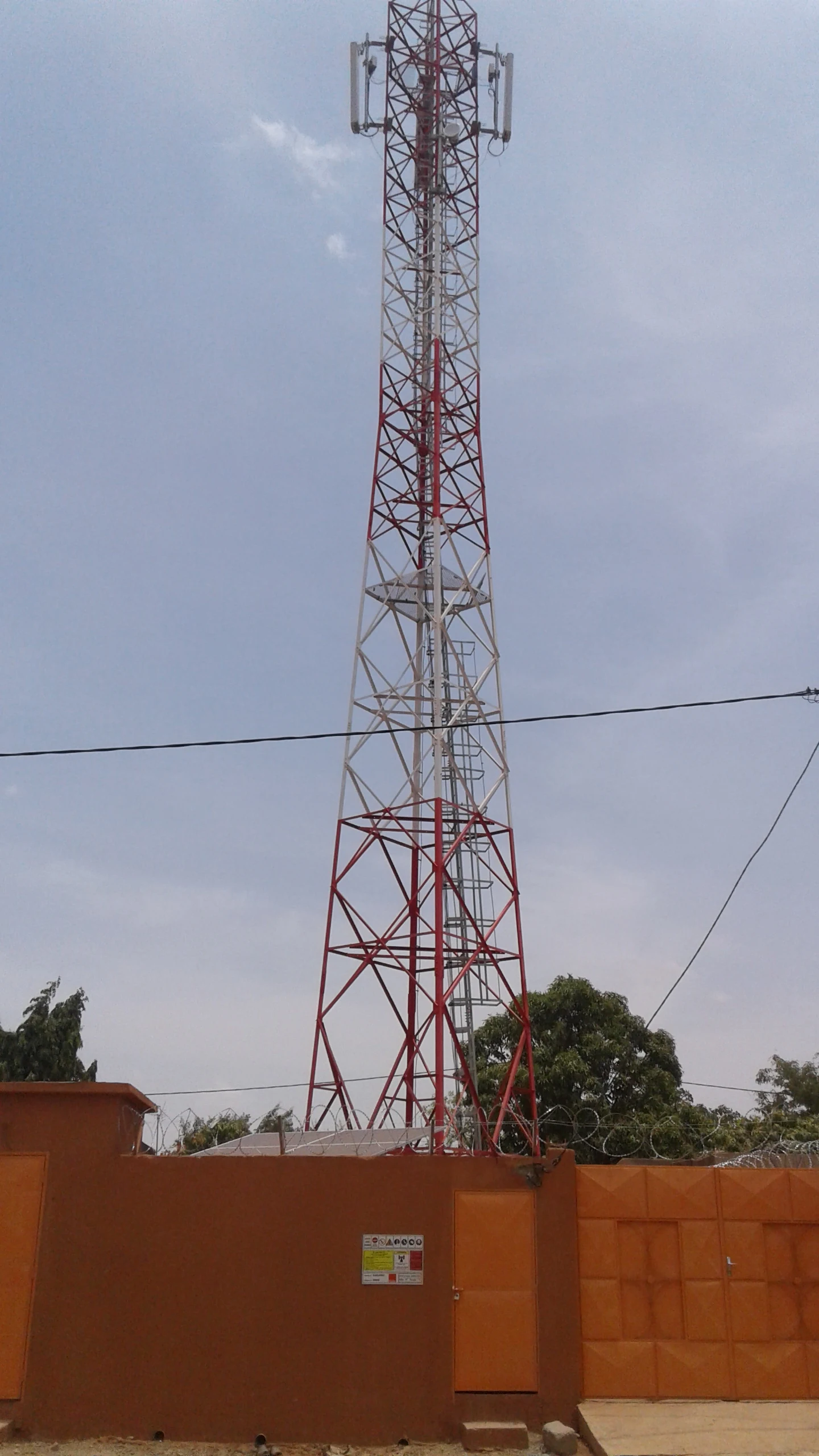Telecommunication square angular galvanized  steel tower