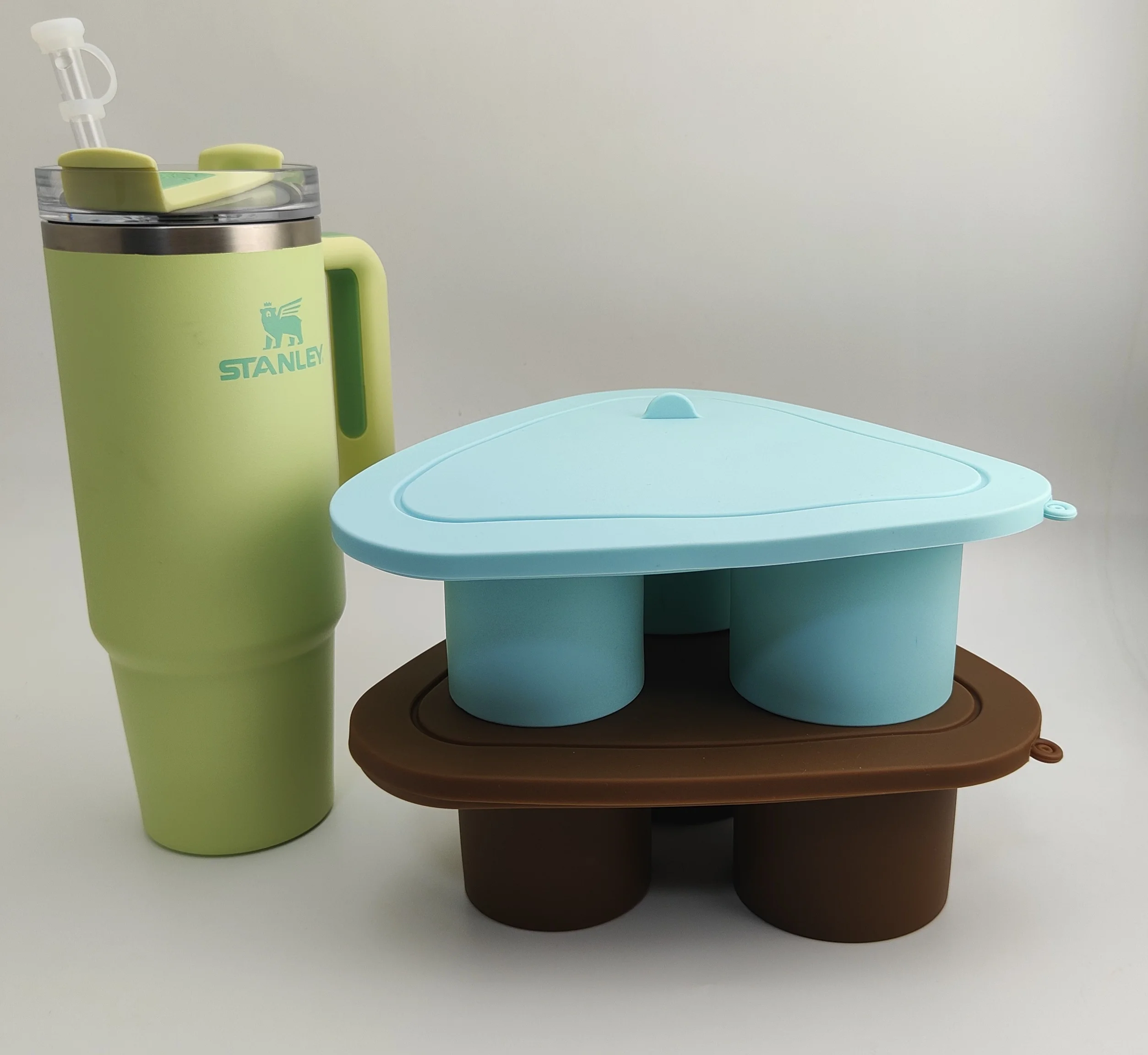 Round Circle IceCube Molds For Cocktails Bourbon Ice Cube Mold Bottle Silicone Ice Cube Maker Reusable Ice Cube Trays With Lid