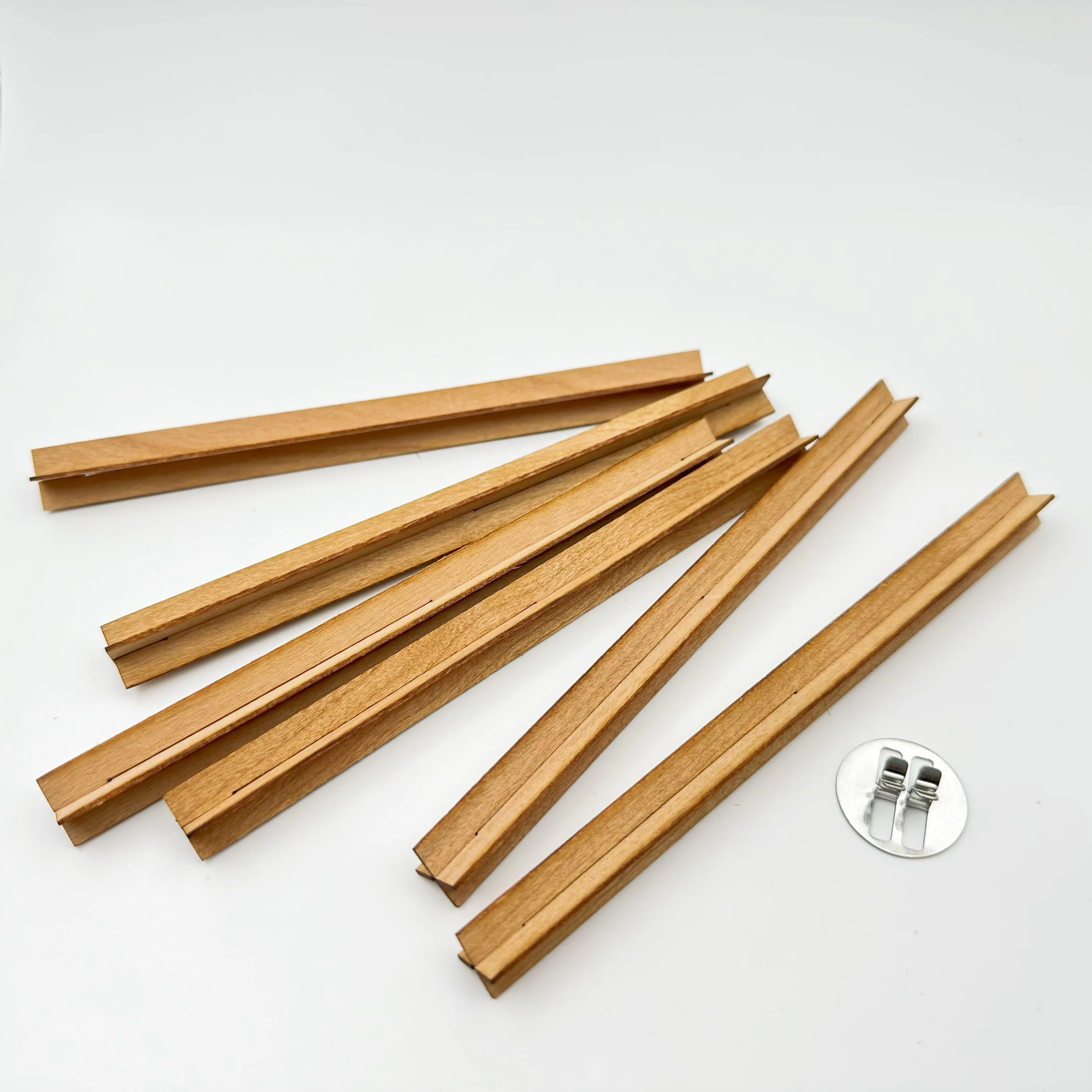 Wood Wicks for Candles Making - Smokeless  Cross Wooden Wicks . Wood Wick With Metal Clip for Candle Making and DIY Candle Craft