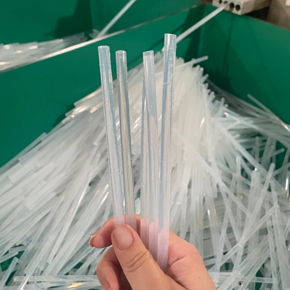 Semi Transparent High Stickness Hot Melt Glue Stick  Silicone Bars 7mm 11mm Hot Glue Stick For Crafts