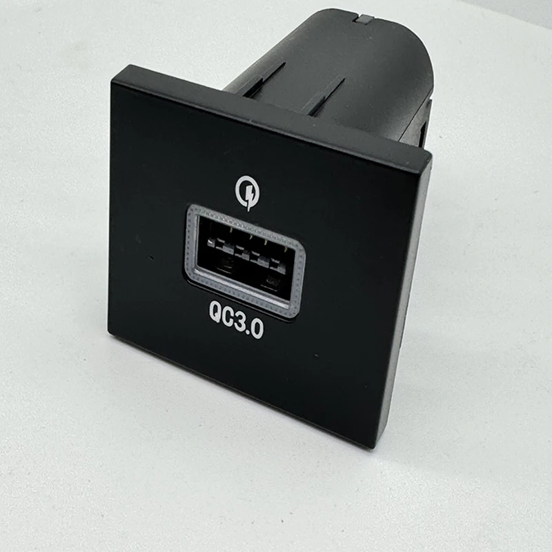 Factory Wholesale Price 2009-2011 Ford Focus 2 MK2 12V-24V USBQC3.0 Quick Car Charger