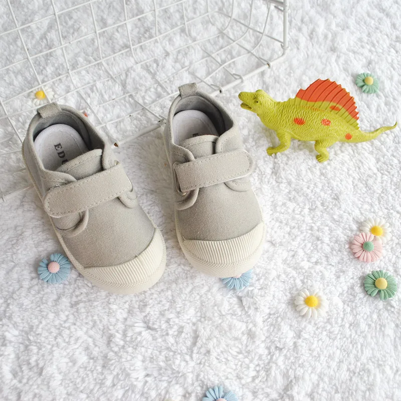 
Wholesale Nice Durable Canvas Shoes for kids Good Quality Comfortable sole children school shoes 