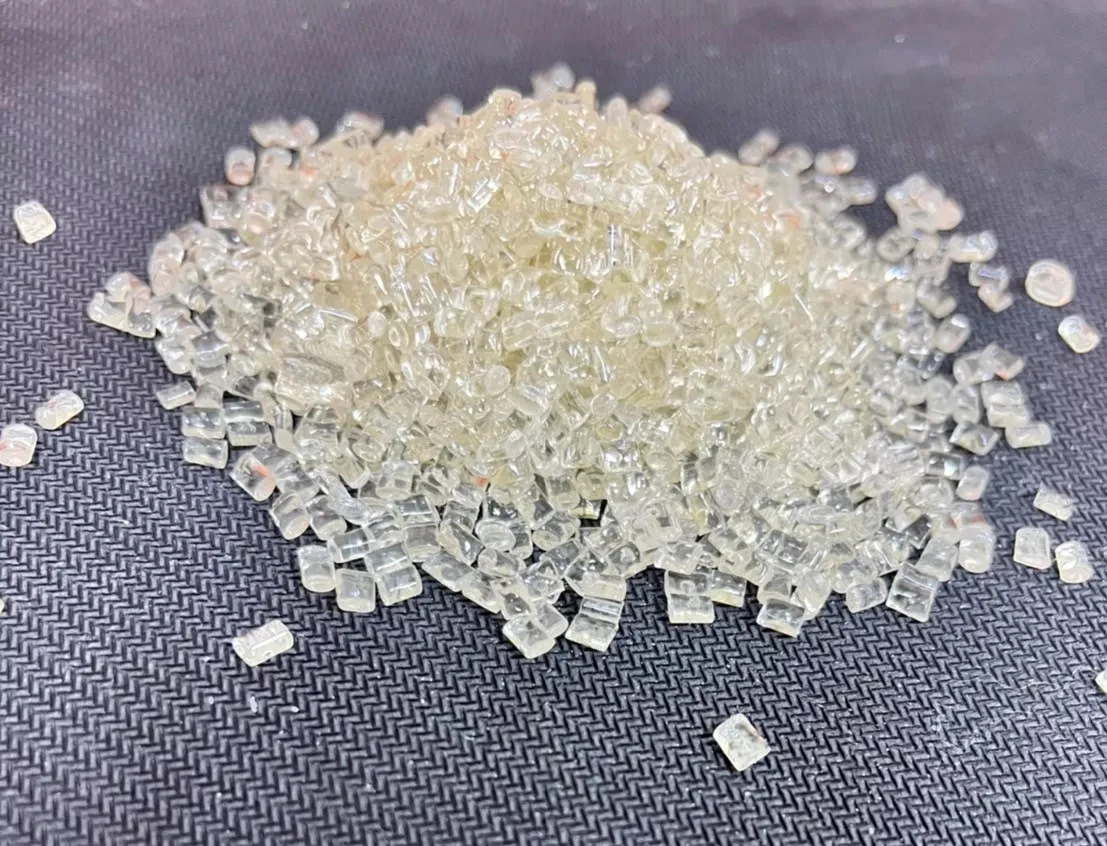 ПЭТ пластиковые гранулы используемые для бутылок воды полиэтилен терефталат ПОЛИМЕРНЫЕ ГРАНУЛЫ