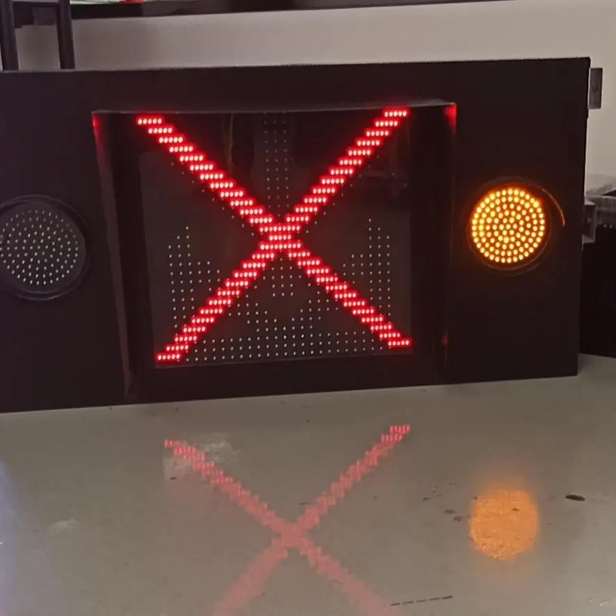 Traffic signs led arrow light signal traffic road led sign lane control left right Arrow stop LED board variable messsage sign