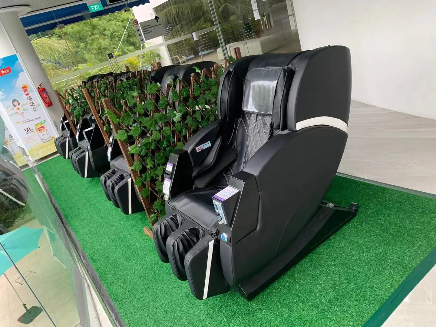 New Super Deluxe 3D Zero Gravity Vending Massage Chair