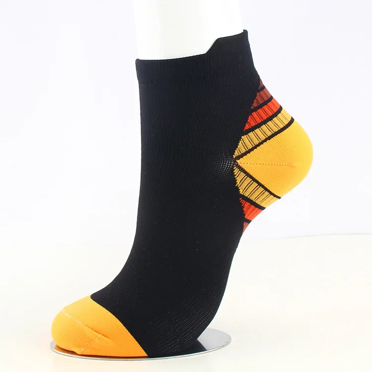 Customised Logo Athletic Badminton Socks Comfortable Ankle Sports Table Tennis Socks