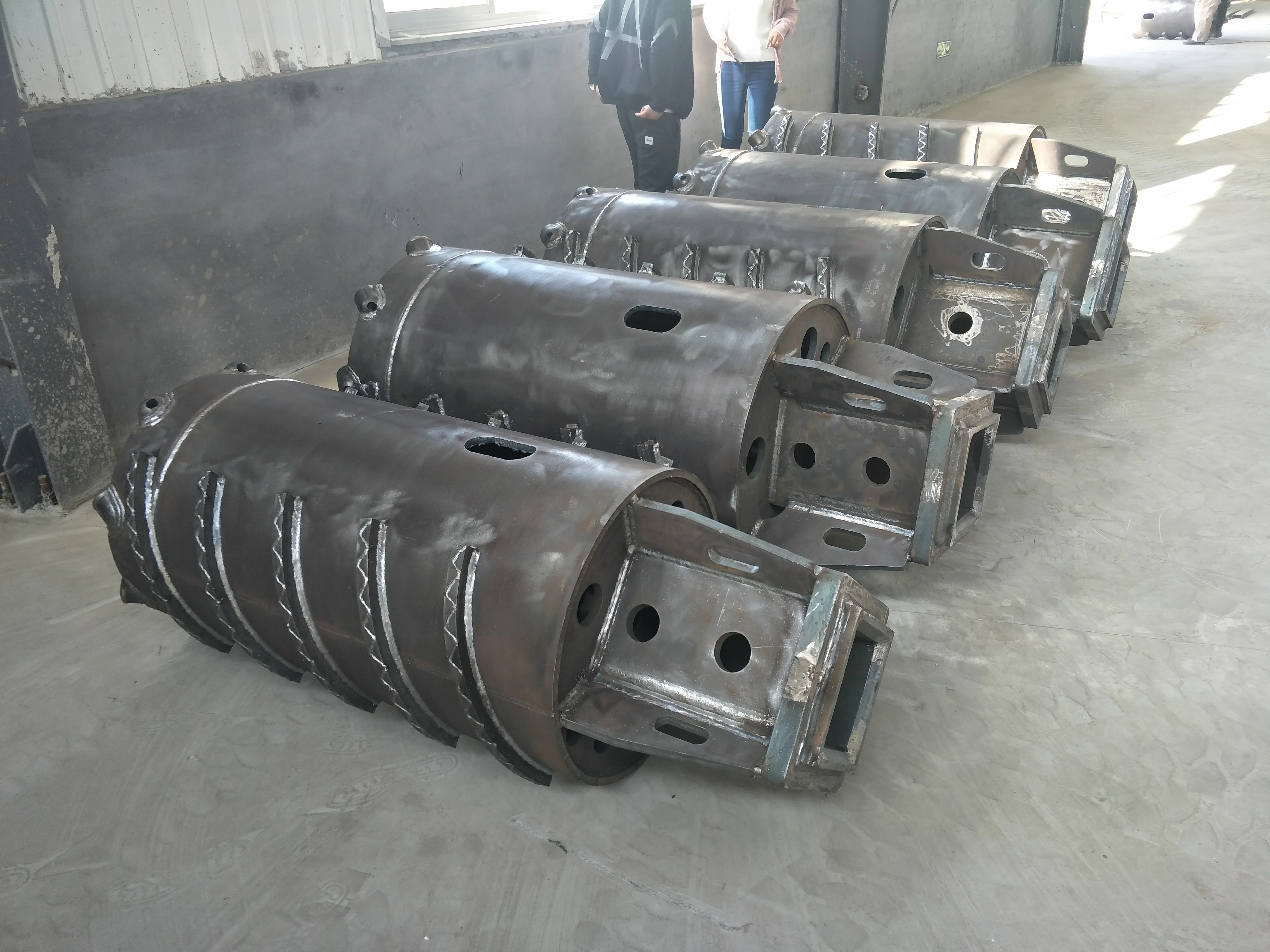 Foundation Bored Piling Rig  Drilling Bucket With Round Shank Teeth