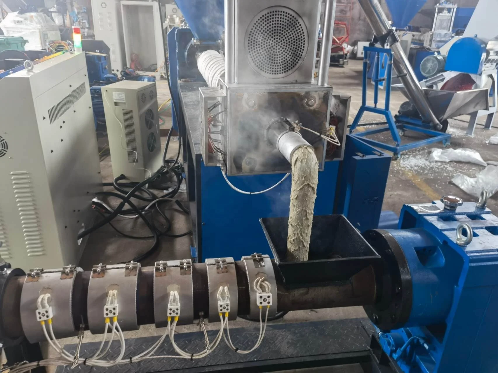 ZLJ China professional waste recycled plastic dewater PP PE PET bottle nylon recycling machine for recycling plastics HDPE LDPE