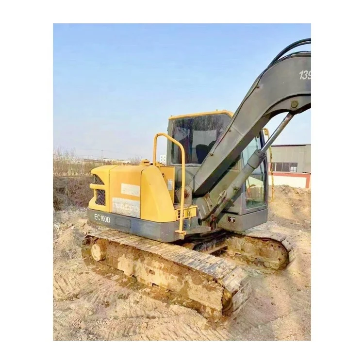 Digger excavator good quality 10 ton used hydraulic volvo EC100D hydraulic tracked excavator in Shanghai China excavadora