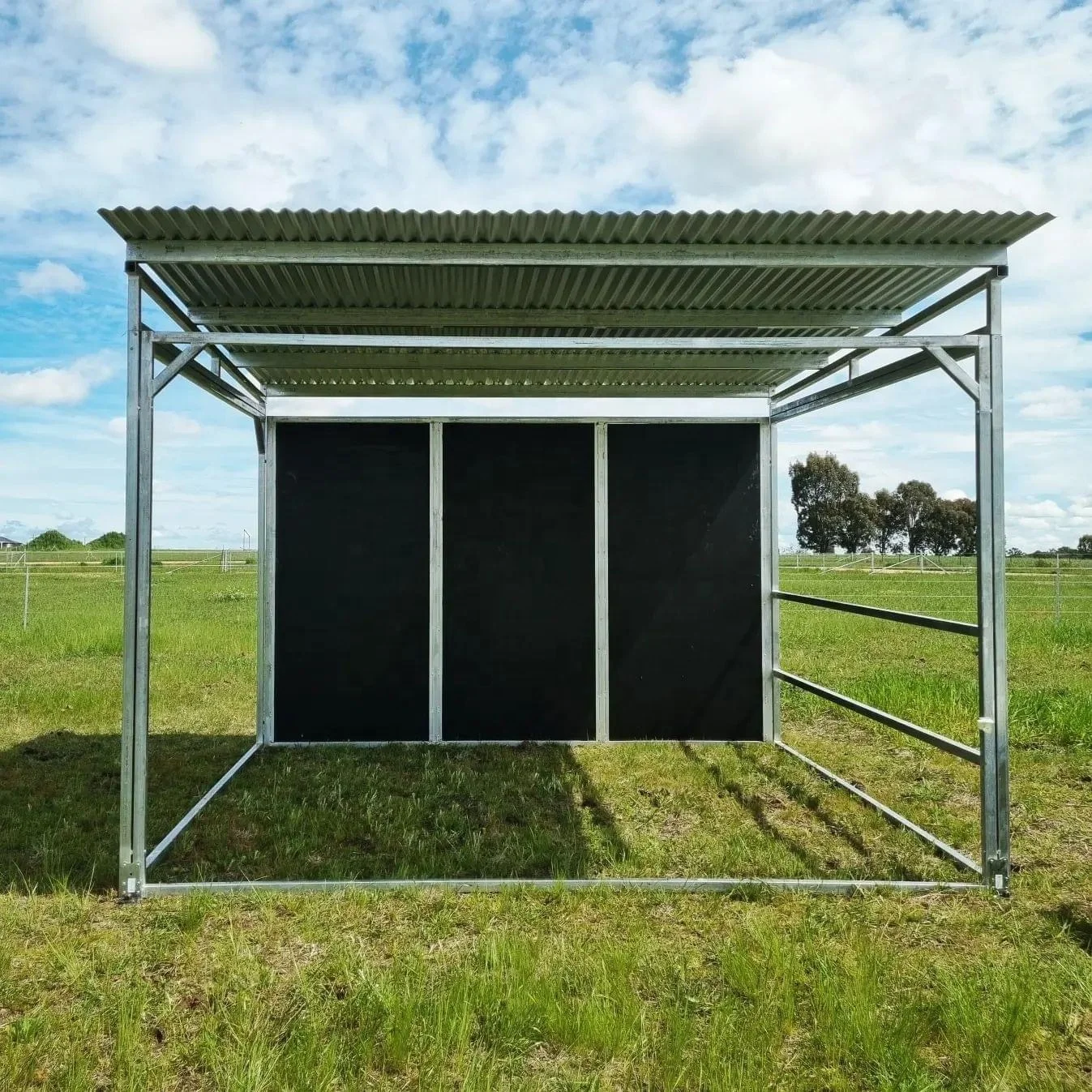 Reeds luxury top quality HDG portable stable