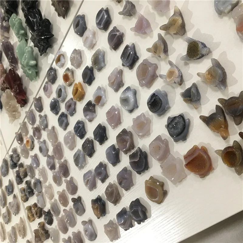 Wholesale high quality natural hand carved agate geode crystal penguin for decoration