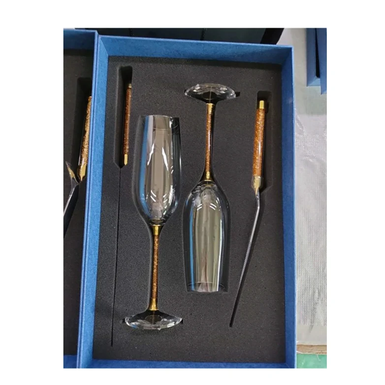 custom logo etched crystal diamond wedding champagne flutes and gold cake knife server sets with gift box