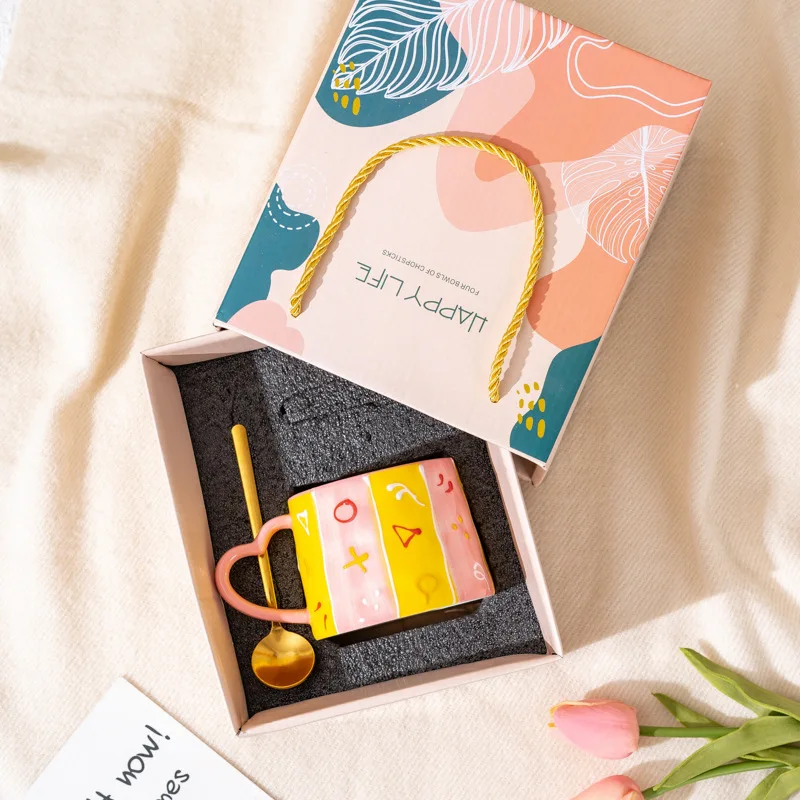 Cute 300ml girly heart ceramic cup mug love creative hand-painted coffee cup gift mugs