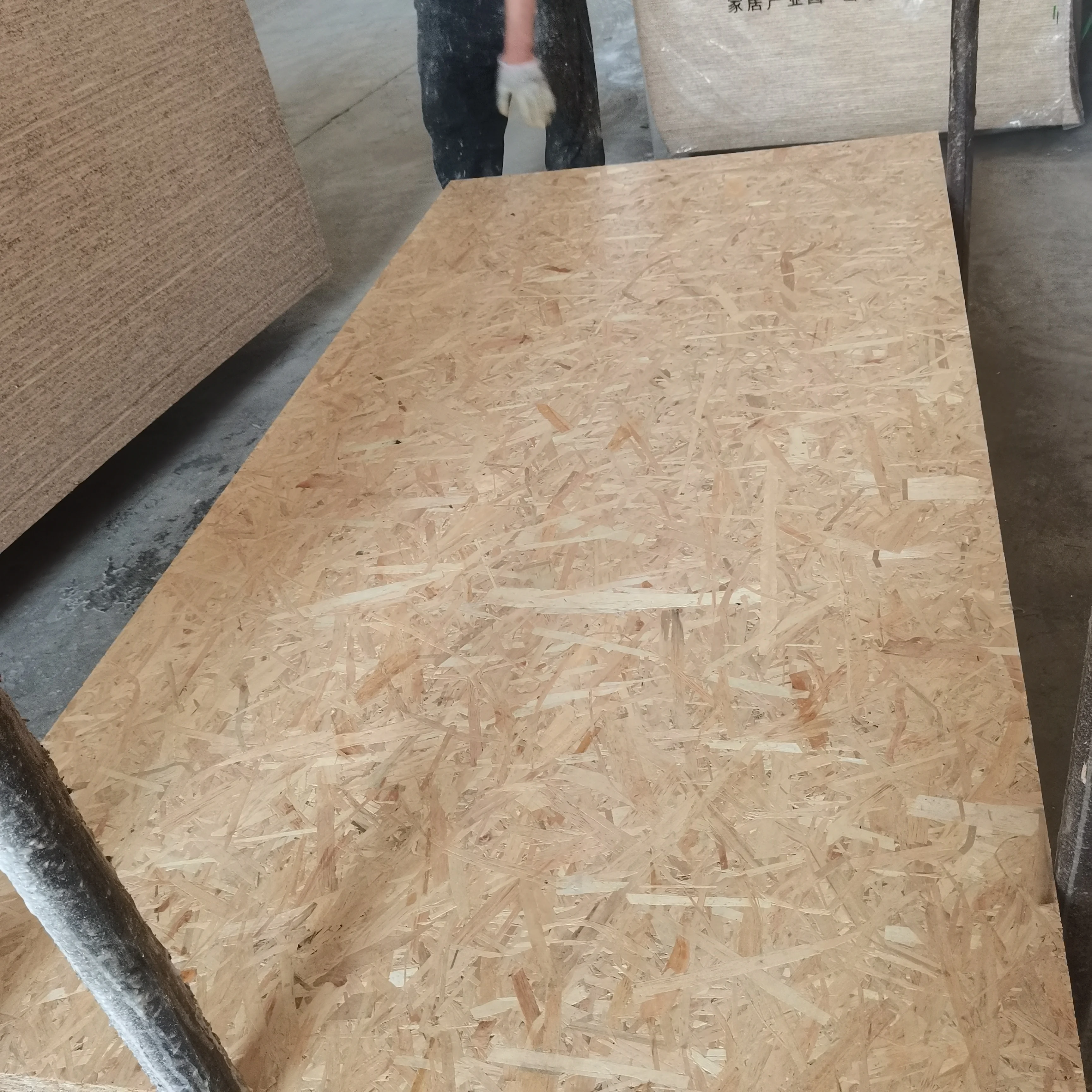 4*8 футов Инженерная фанера 9 мм 12 15 18 OSB 3 2 (ориентированная стружка) для