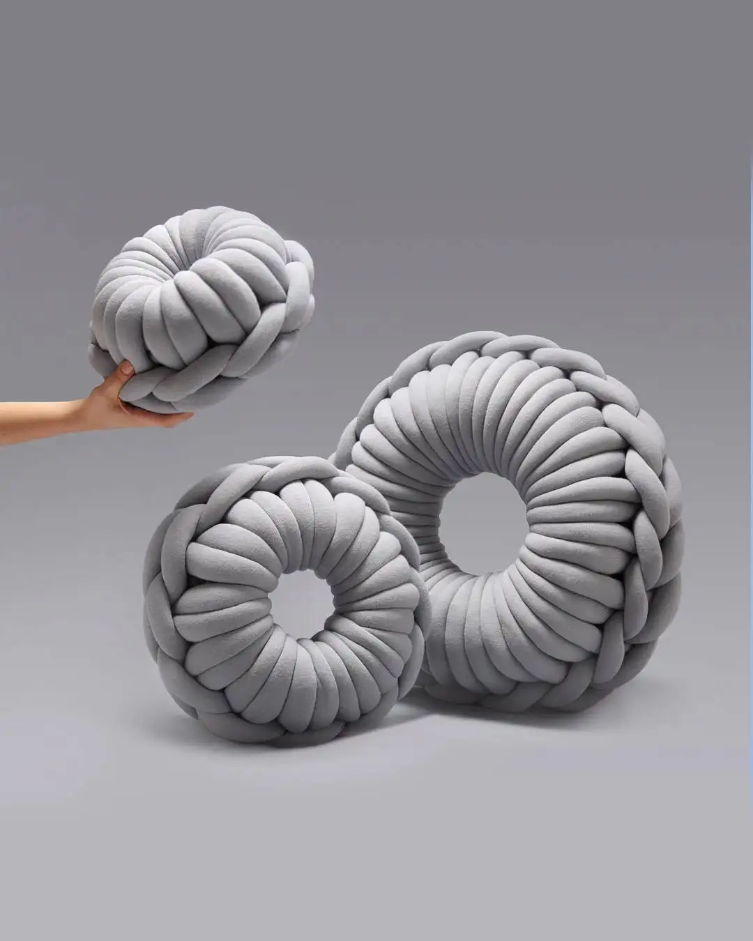 China Manufacturer Blanket Yarn Chunky Tube Jumbo Bulky Giant Tube Giant Yarn for Hand Knitting DIY