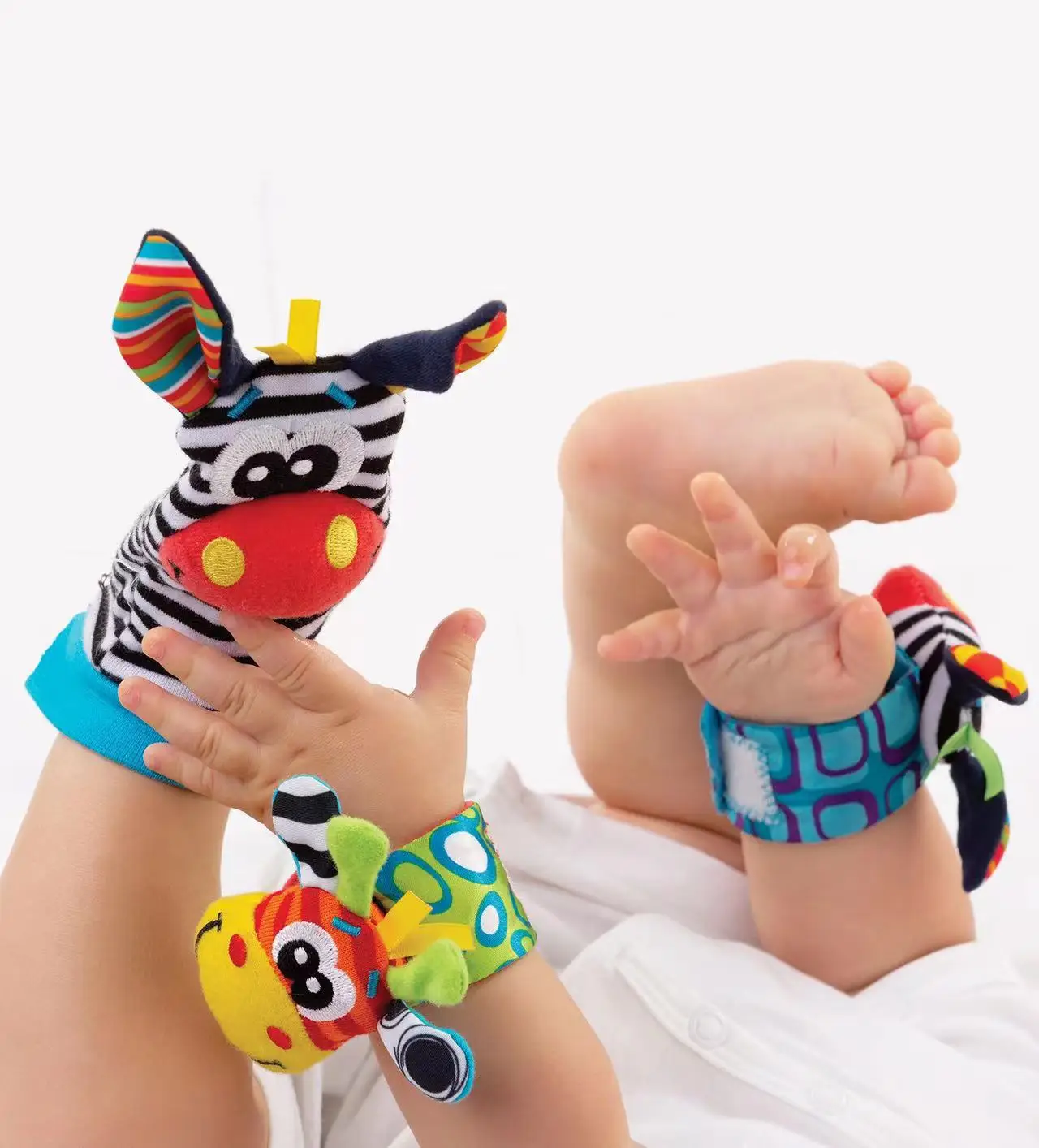 Newborn Cute Animal Soft Toys Soft Animal Plush Wrist Strap Foot Socks Baby Rattle Infant Kids Rattle Toys Wrist Foot Socks