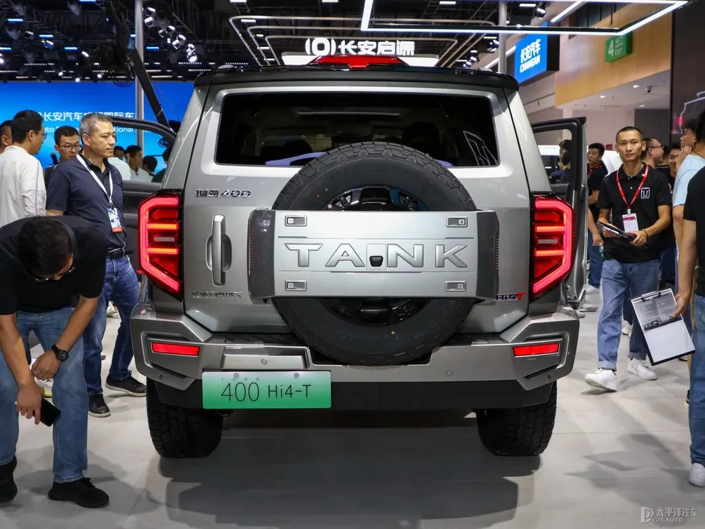 Танк 400 HI4 T 9AT 2024 электромобиль для взрослых внедорожник Toyota Land Cruiser продажи