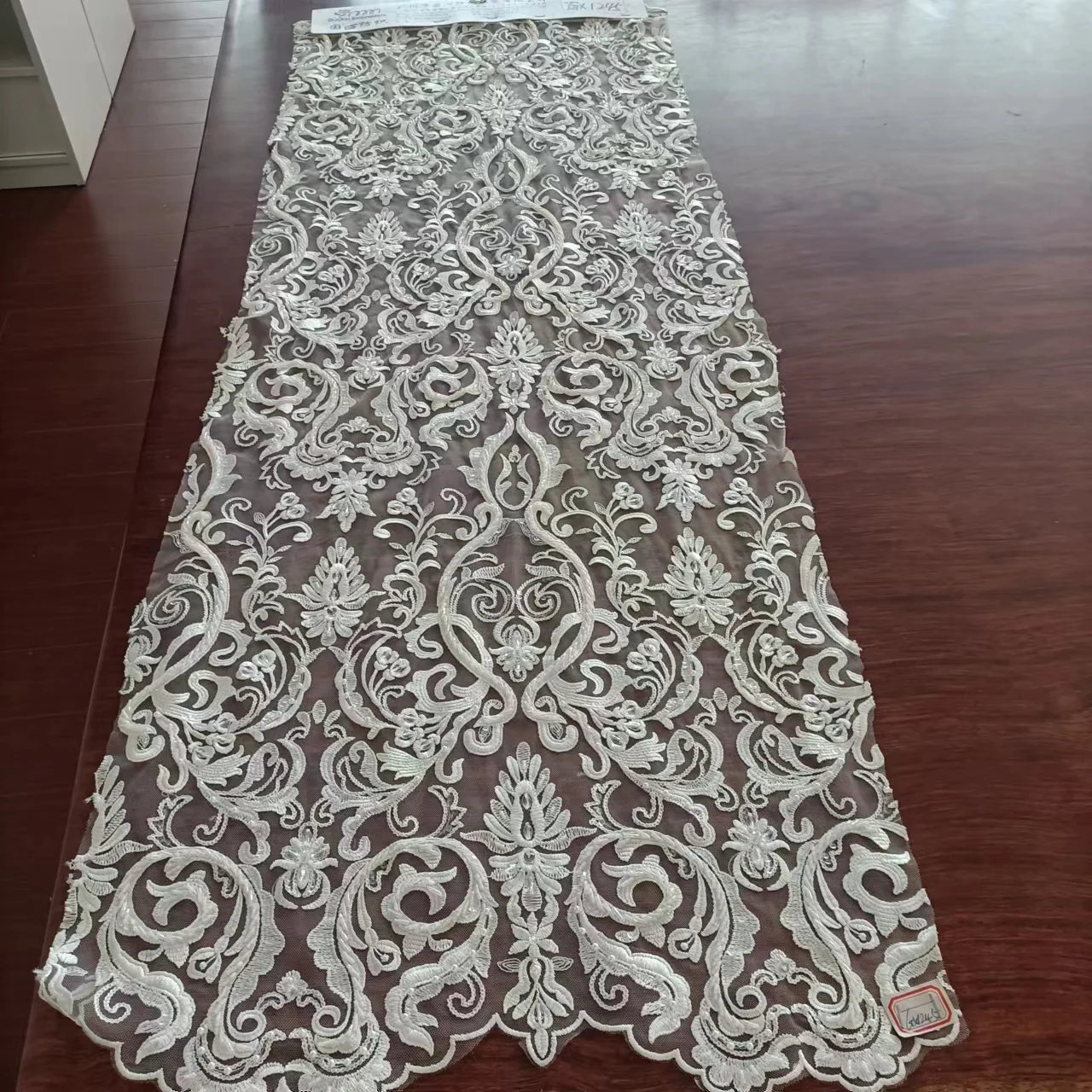 The most popular white sequined crystal sequined lace fabric bead lace, bridal gown evening dress