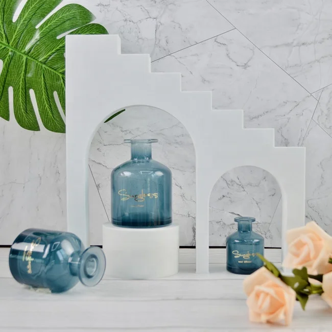 2021 Factory  wholesale custom  luxury  clear home decorative  fragrance  perfume round reed diffuser glass bottle with plug