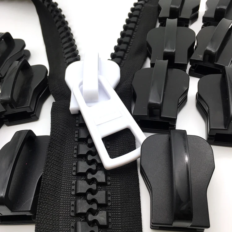 JY 20# 30# Big Teeth Large Plastic Zipper With Plastic Puller