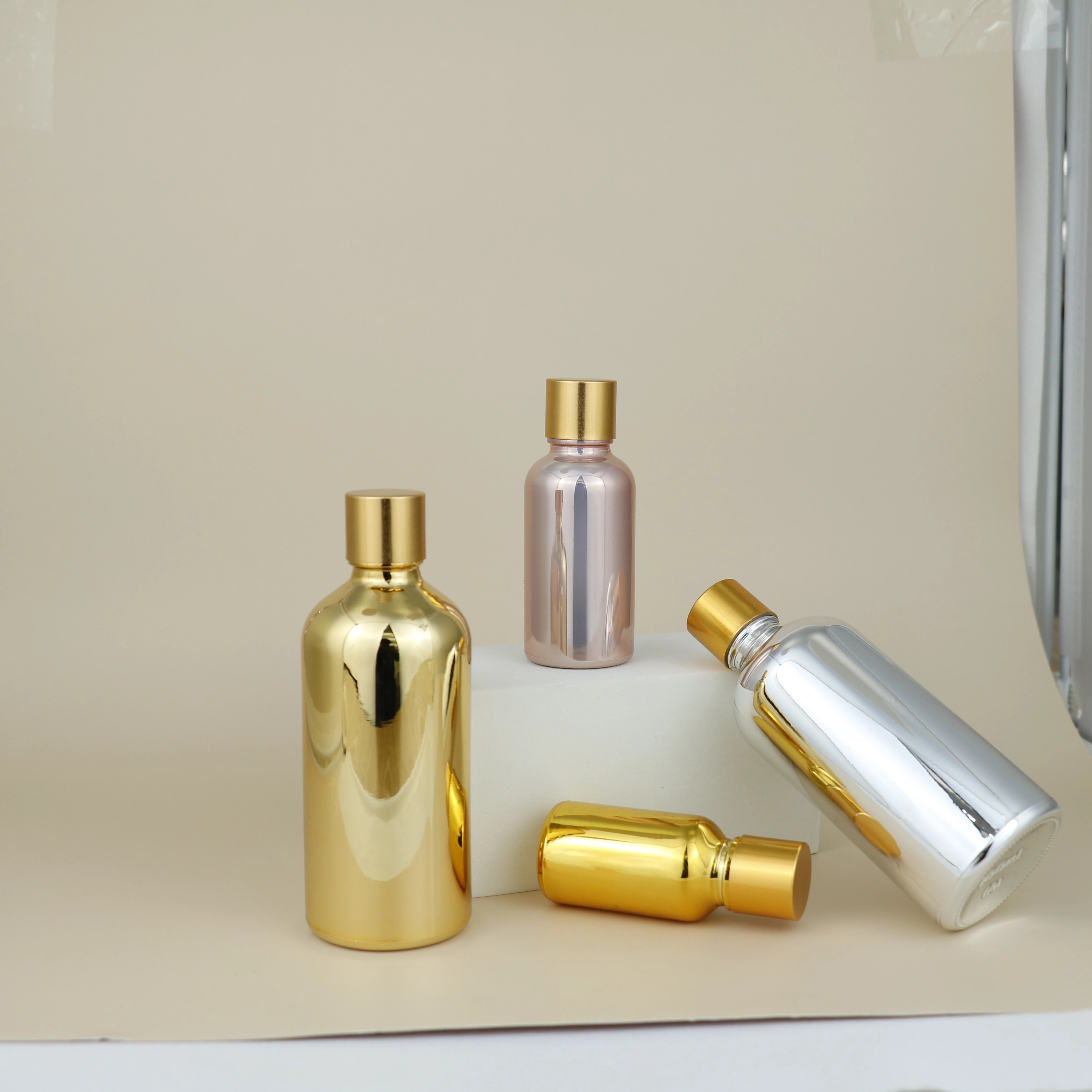 Electroplated Gold Essential Oil Bottle 20ml 30ml 50ml 80ML 100ML Gold Bottle Cosmetics Glass Bottle