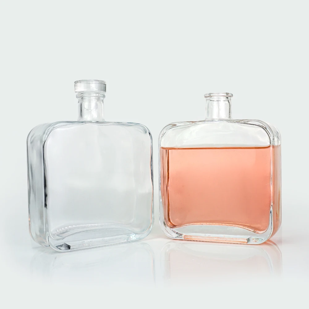 Glass Juicer Bottle Wholesale Miniature 500ml Flat Flask Glass Liqueur Wine Bottle For Whisky Rum Gin