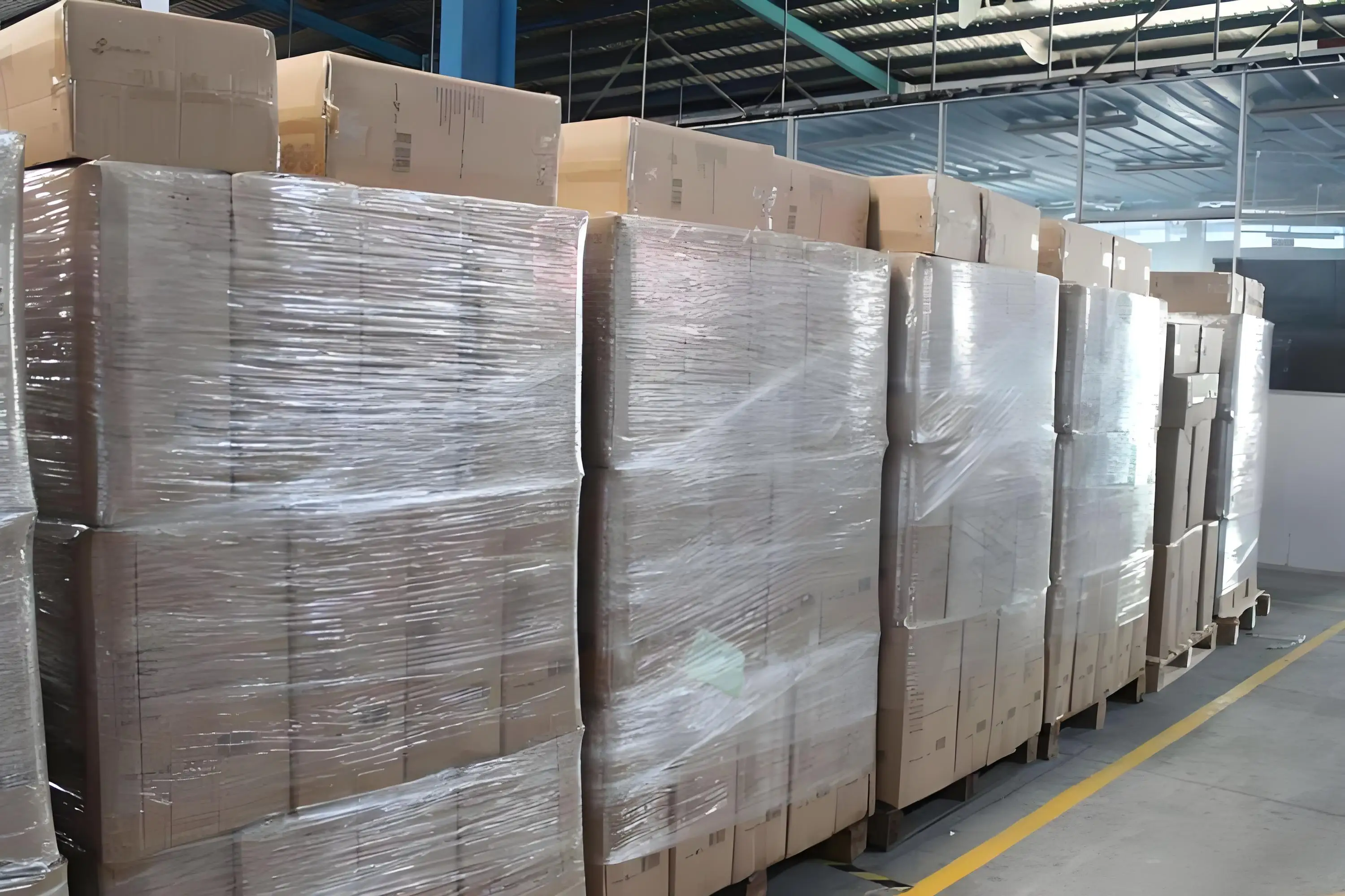 Manufacturer Price transparent polyethylene Clear Pe Stretch Film For Packaging Pallet