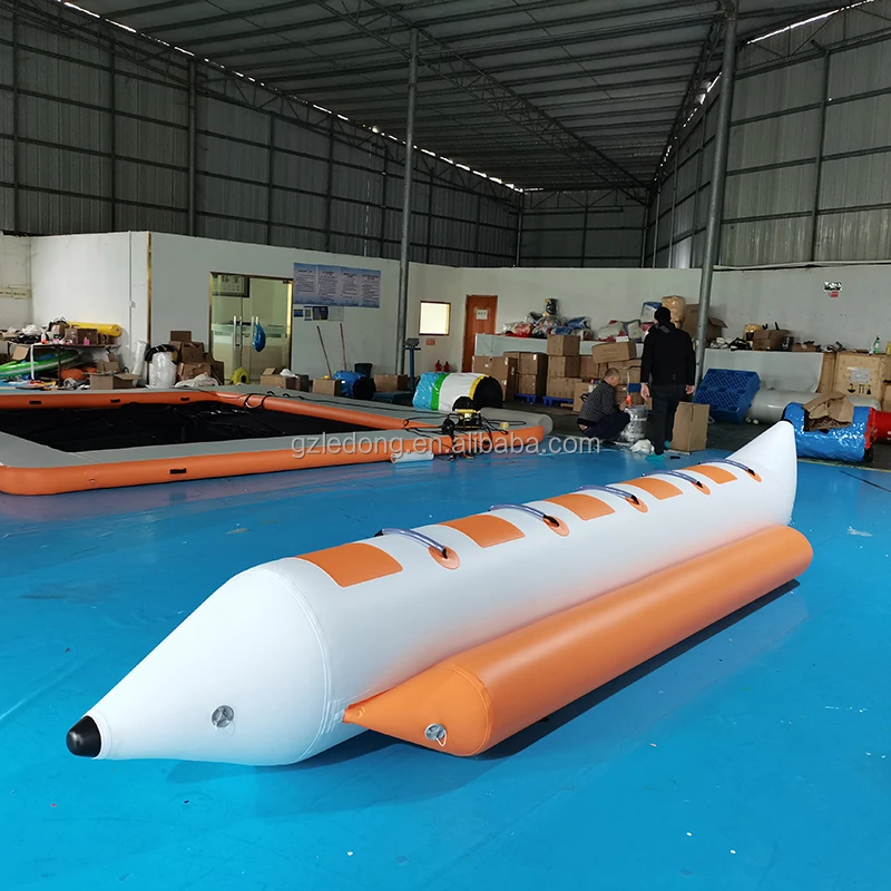 Factory wholesale 3~6 persons inflatable banana boat inflatable banana tube towable floating boat for summer water game