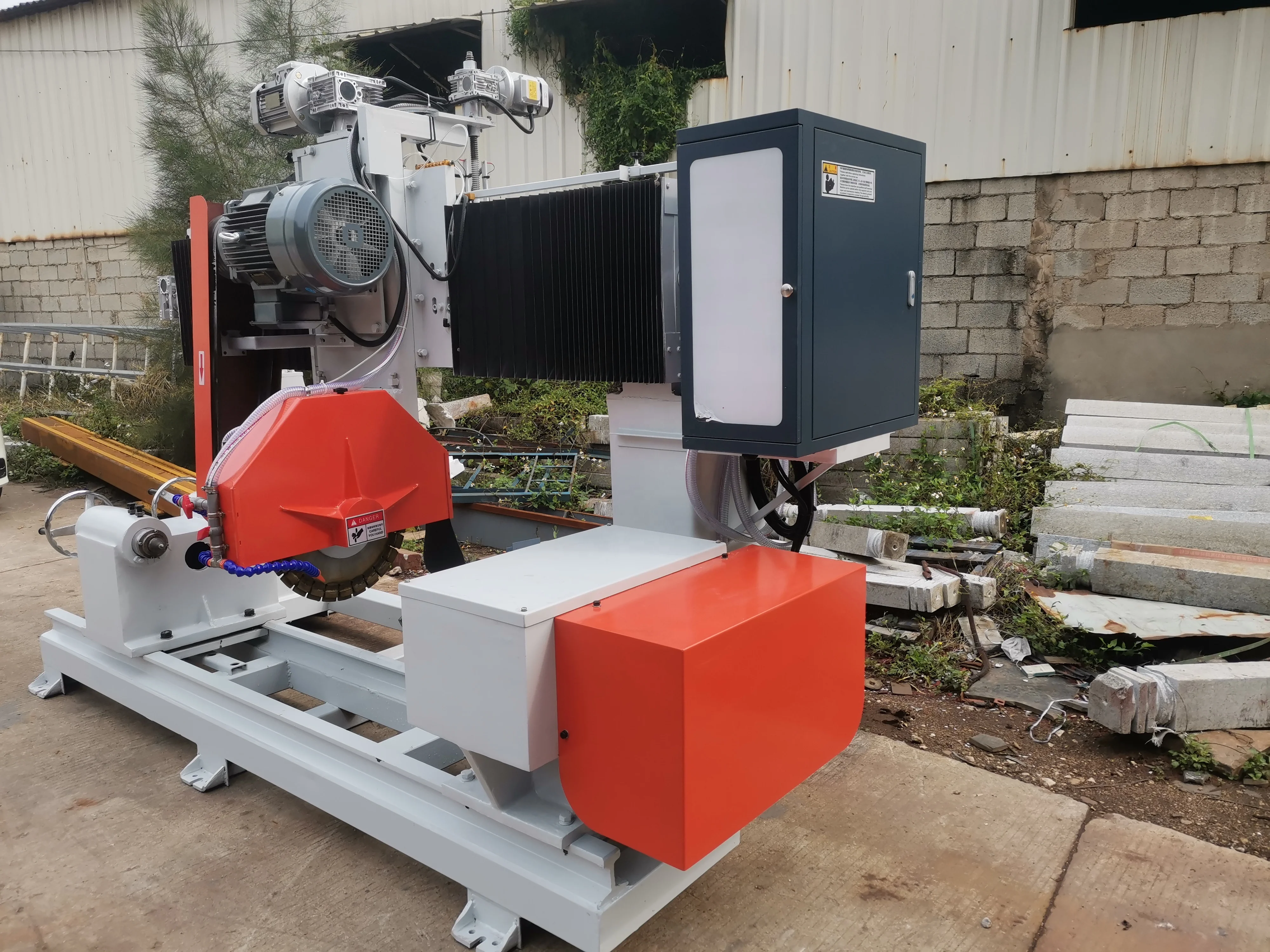 2/4 Pillar Baluster Column Stone Cutting Machines Baluster Profiling Machine