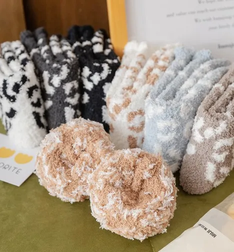 Warm Thicken Leopard Women Tube Winter Fluffy Socks Sleeping Floor Crew Hosiery Home Cozy Socks for Women