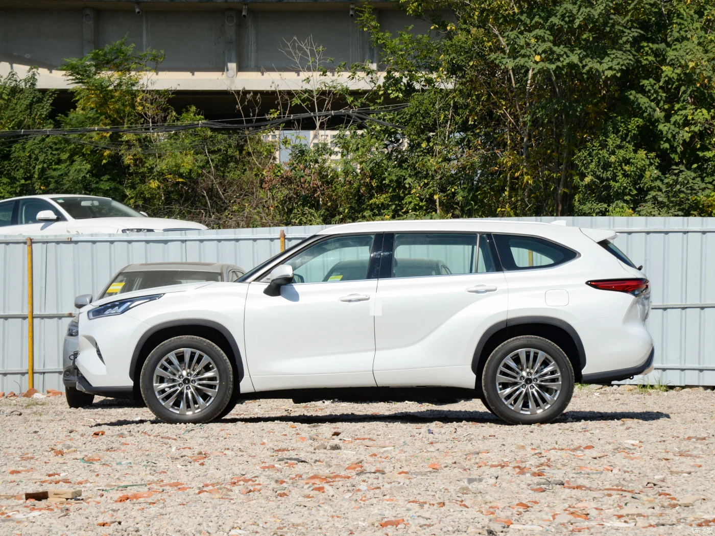 Toyota Highlander 380T AWD 5-door 7-seat Medium SUV Gasoline car