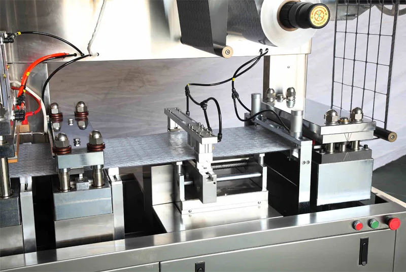 Aluminum Plastic Flat Plate Automatic Blister Pack Machine Tablet Softgel Gelatine Capsule Blister Packing Machine
