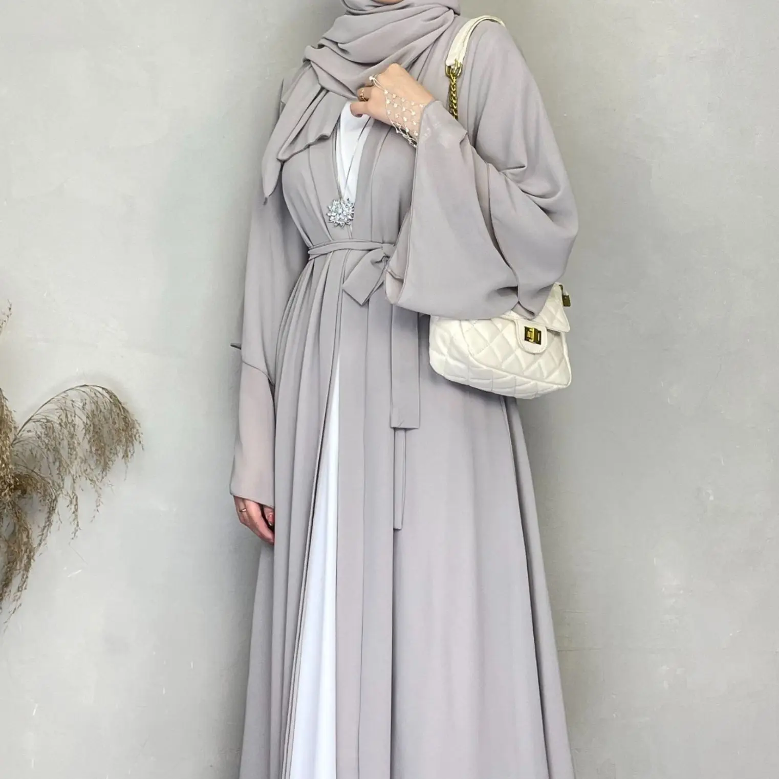 Wholesale Turkiye Elegant Kimono Islamic Clothing Women Muslim Cardigan Chiffon Modern Muslim Robe Dubai Abaya