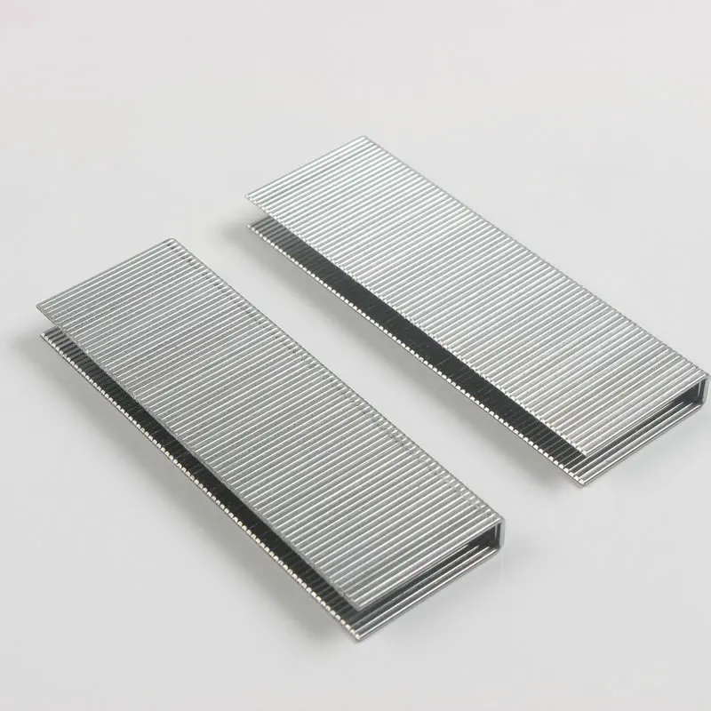 China Factory wholesale  lower MOQ 16 Ga Bostitch 1425 1432 1438 1445 1450 upholstery staples