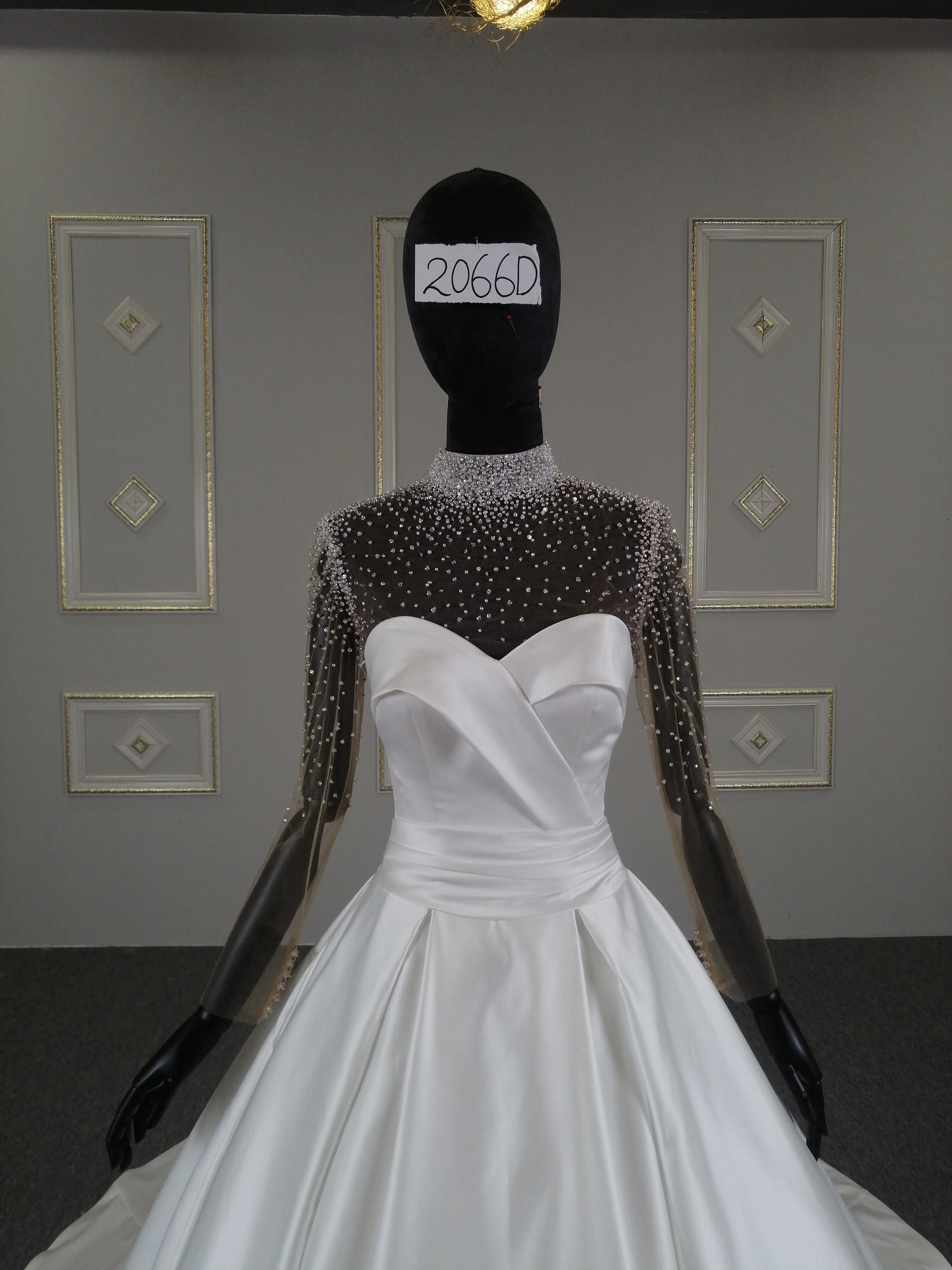 Long Sleeves Vintage Sequined Beading High-end Bridal Gown 2020 removable jacket Satin fabric luxury wedding dress