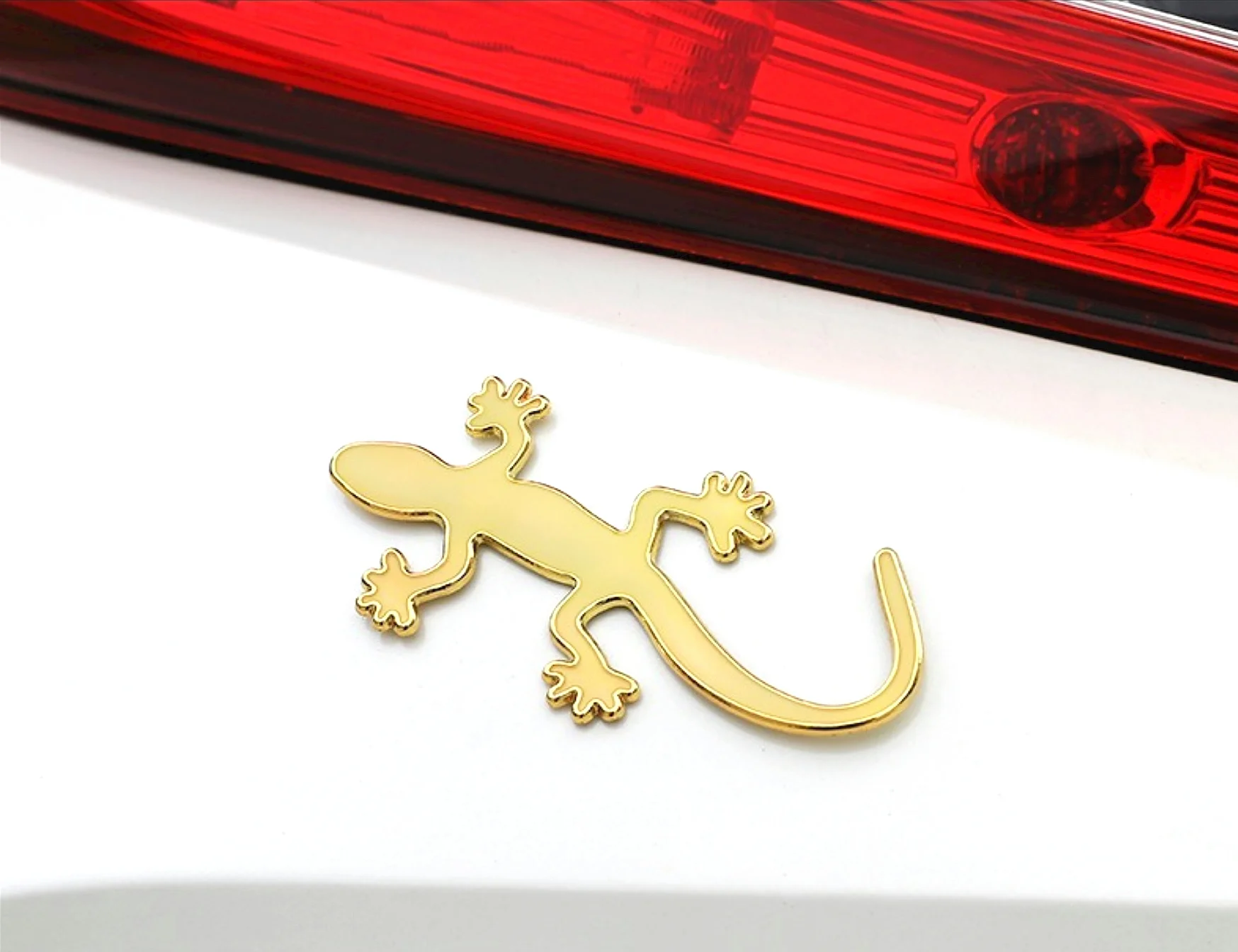 Fluorescent Gecko Lizard 3D Car Sticker Decal Waterproof Reflective Stickers Car Styling Metal Chrome Badge Luminous Gecko