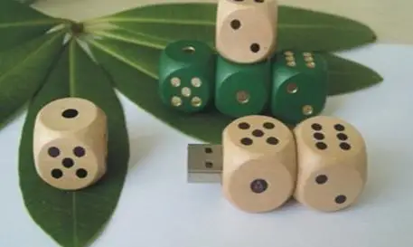 
Creative Chess Shaped Wooden Usb Flash Drive Promotional Gifts 