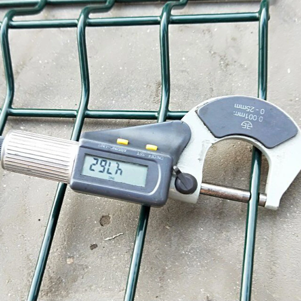 Latest metal Security Galvanized 3d Curved Welded Wire Mesh Panel Fence for Road Garden Land School playground