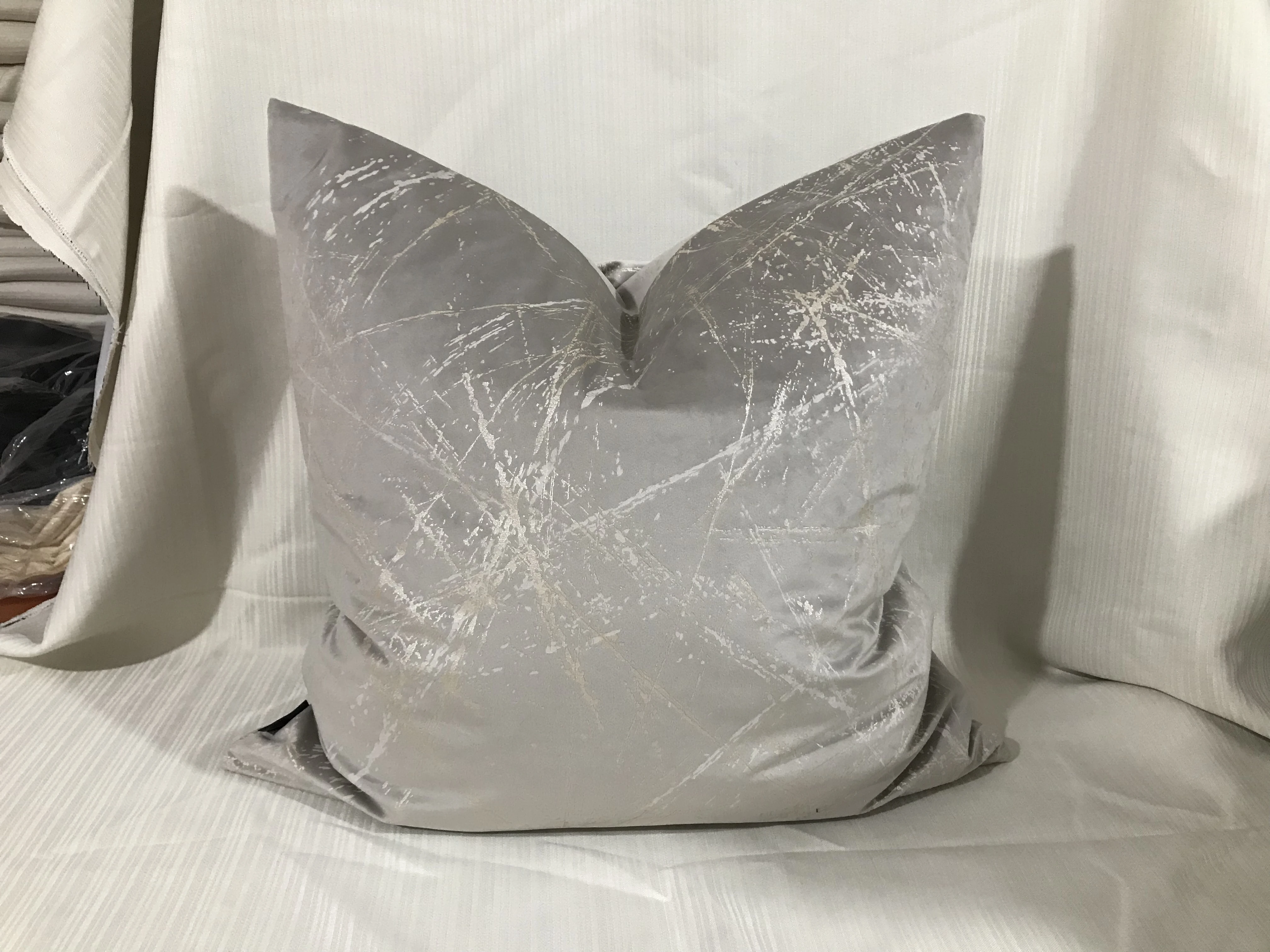 Grey color with Foil Gilding printing Custom detachable decorative square pillow 60 * 60cm sofa decoration