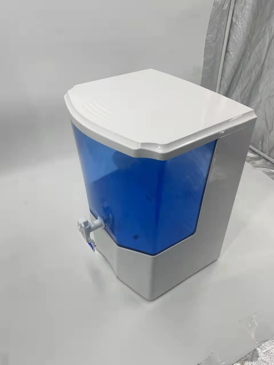 Automatic water dispenser RO purifier system with 8 liters inner tank