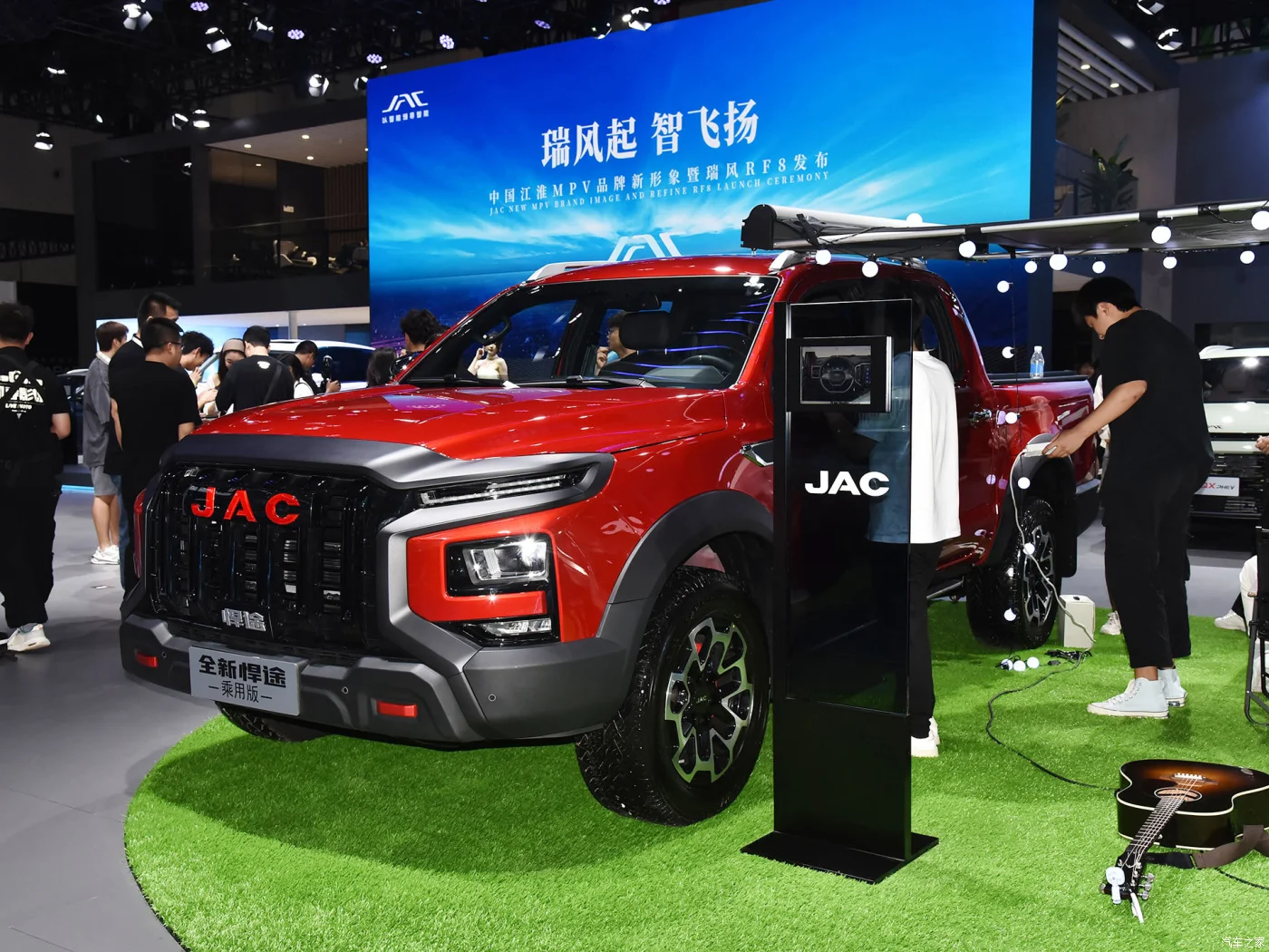 Hot Sale Full Size 2024 Jac Pickup Truck 4X4 Double Cabin Jianghuai Hantu Gasoline And Diesel Pick Up