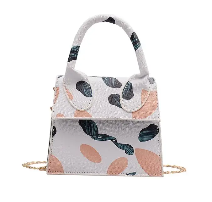 Wholesales Ladies Chains Shoulder Crossbody Bolsas Women 2021 Mini Hand Bags Small Women Purses Luxury Handbags for Women Clutch