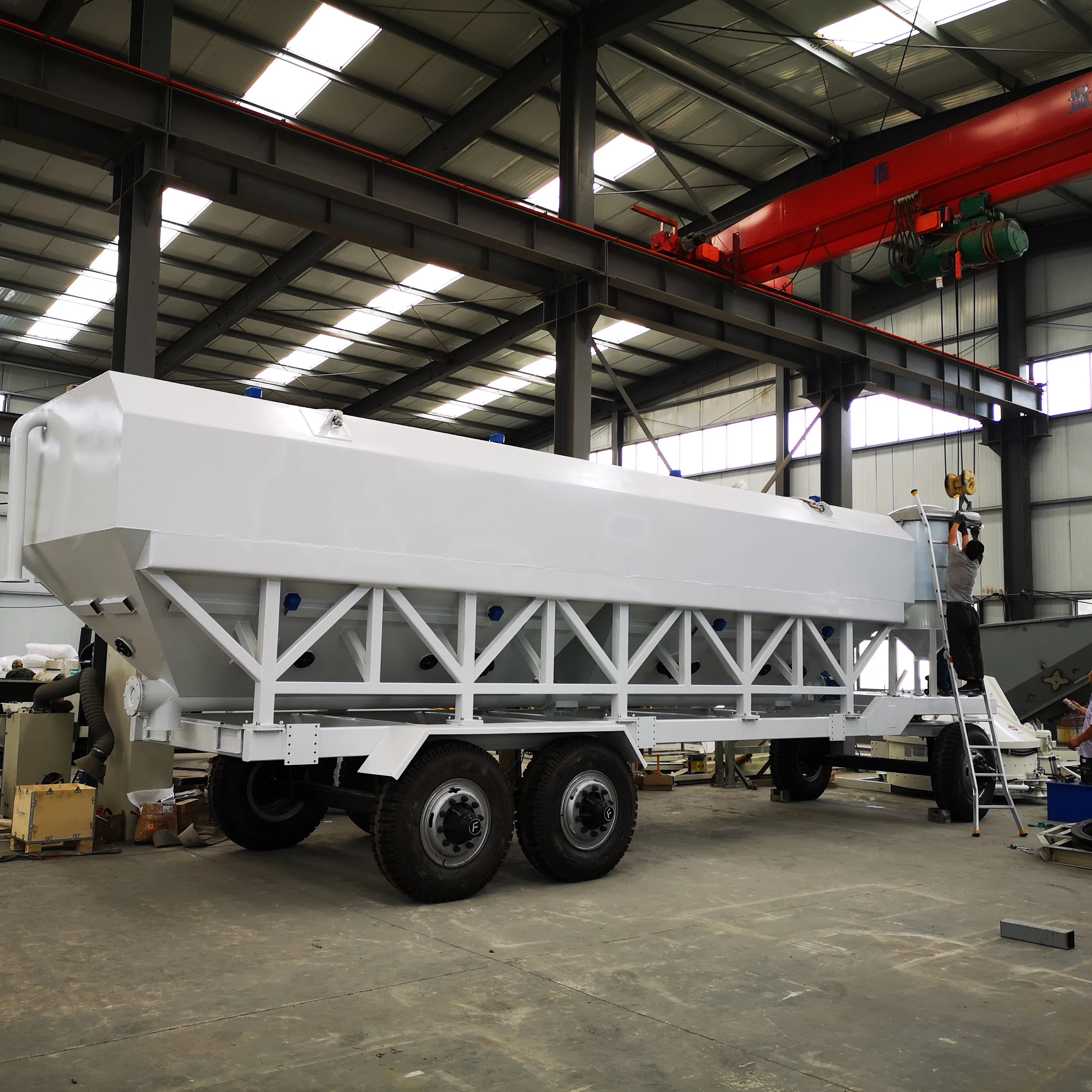 manufacture direct supply price truck towable small mobile horizontal cement silo 35 ton capacity