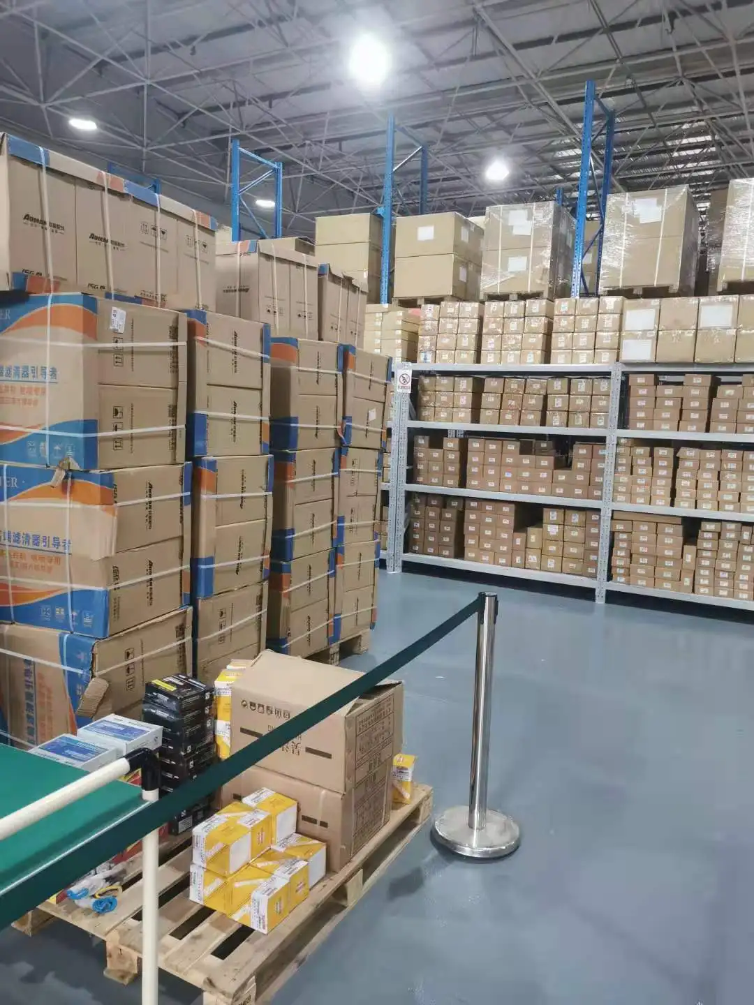 ORIGINAL FOTON TRUCK PARTS-UREA POND COVER( L112500000162 )