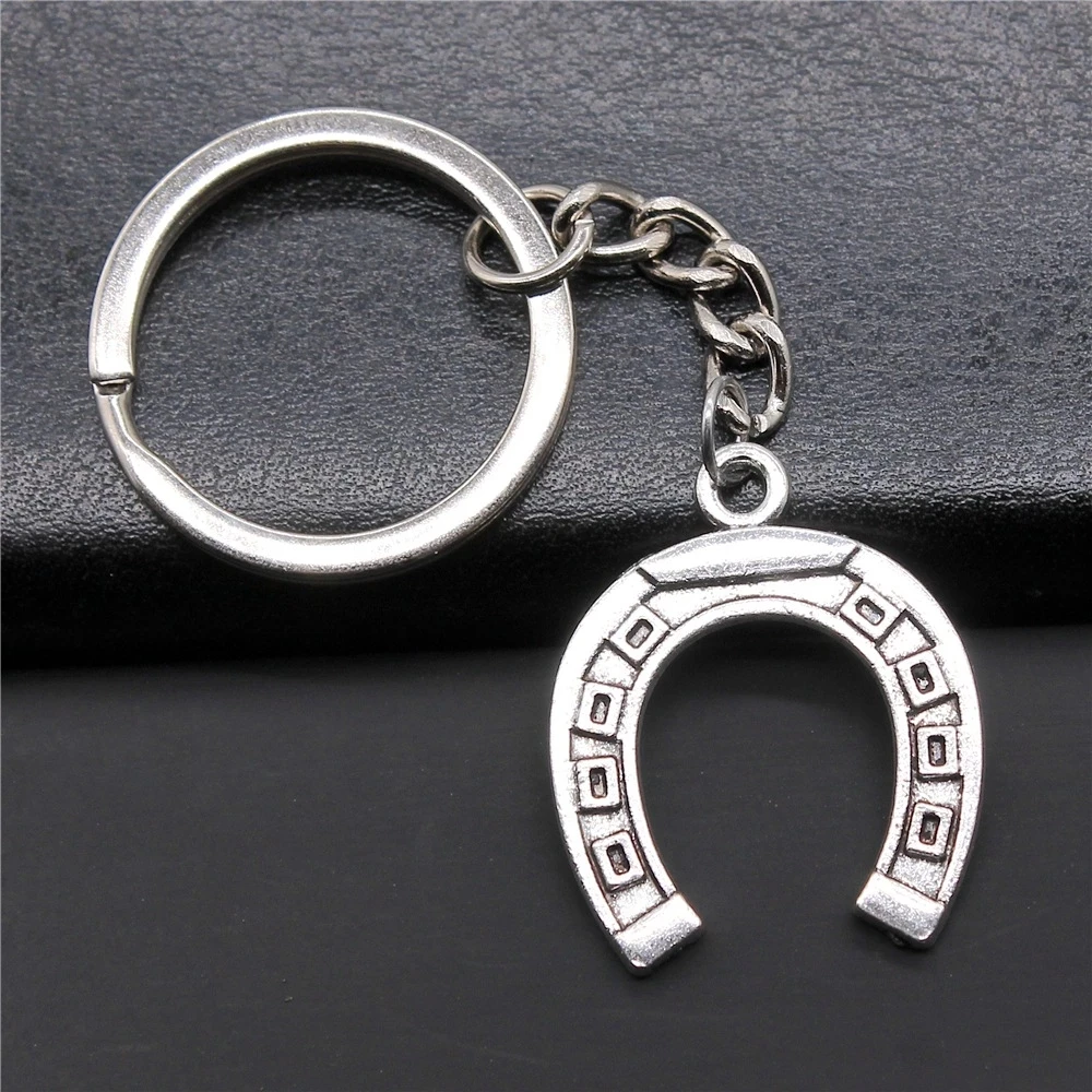 DIY Metal Keychain Holder Antique Silver Souvenirs Gift Horseshoe Pendant Keyring