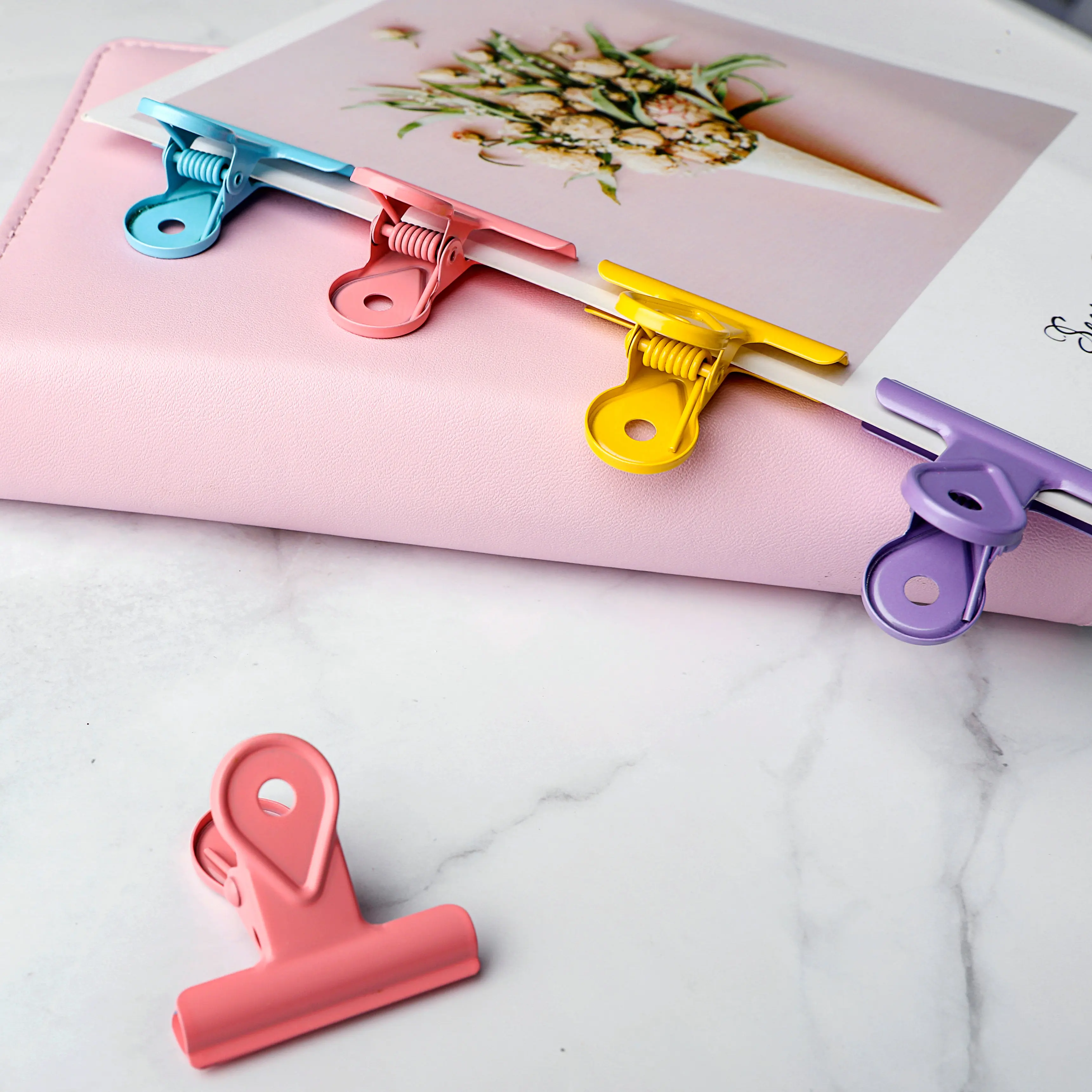 Popular 40mm 50mm wholesale office electroplated brass customised metal bulldog clips