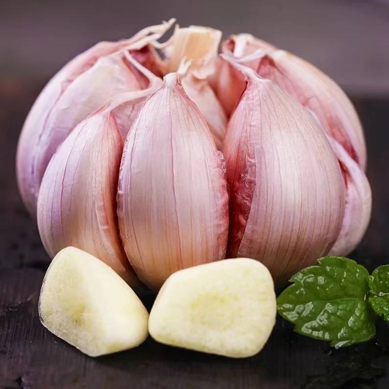Huaran Factory Wholesale Garlic Cheap Price New Crop  Raw Single Spices Chinese Fresh Garlic