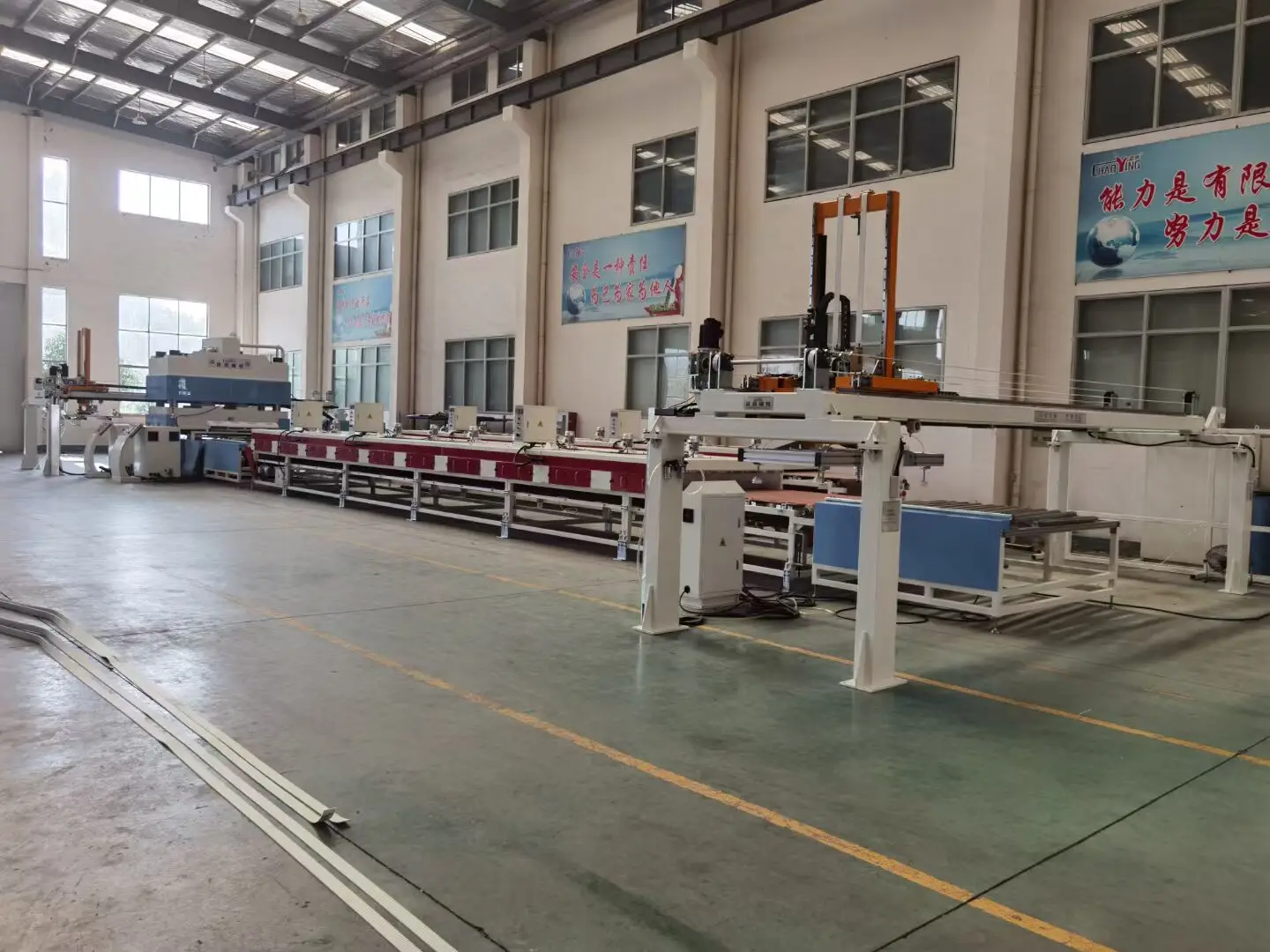 Full automatic WPC SPC floor cutting  line