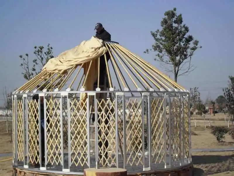 Outdoor Luxury Hotel Living Resort Custom Homes Mongolian Yurt Canvas Glamping With Bathroom Safari Tents