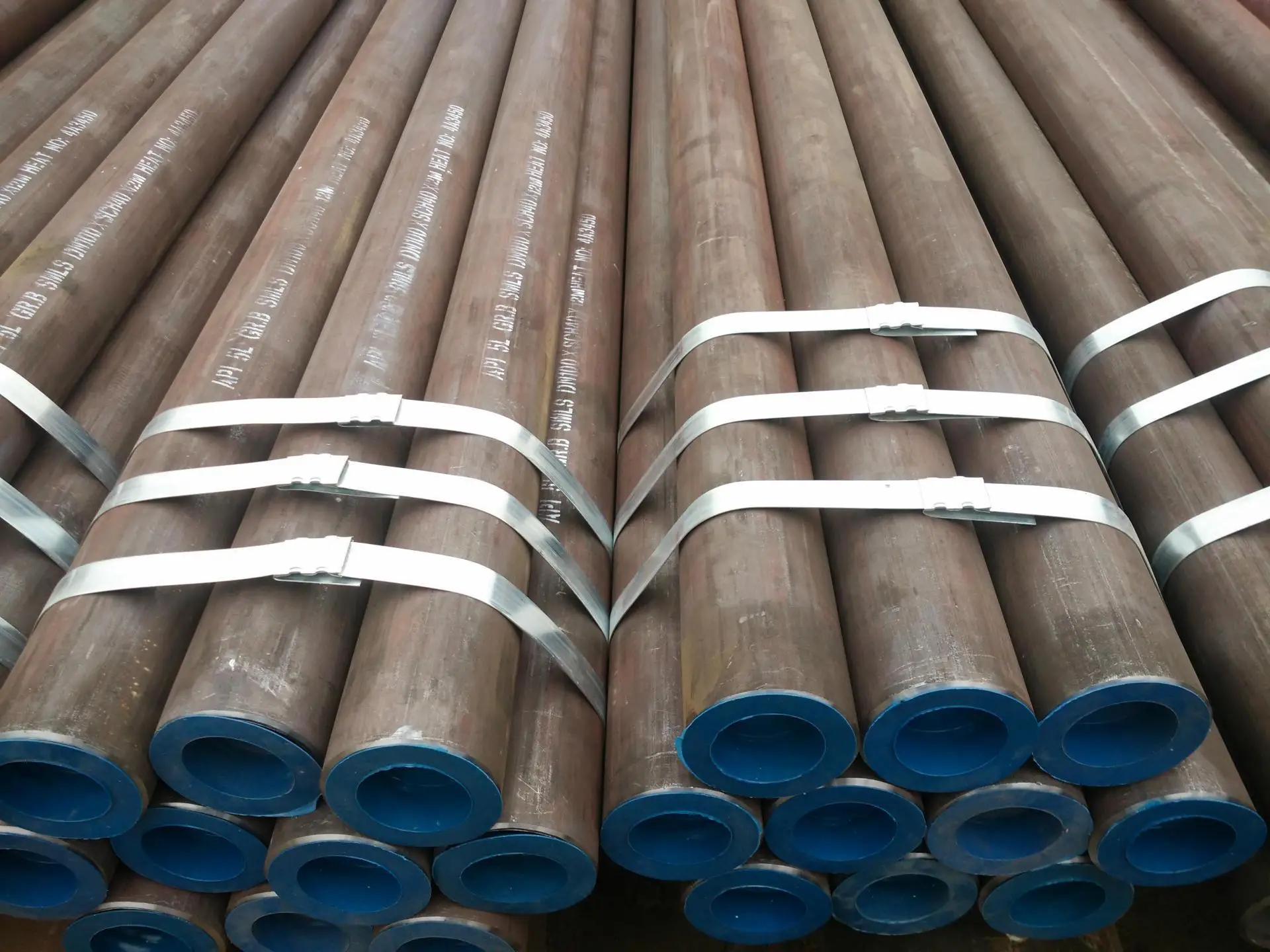 Hot Selling ASTM A106 Seamless Welded Carbon Steel Pipe